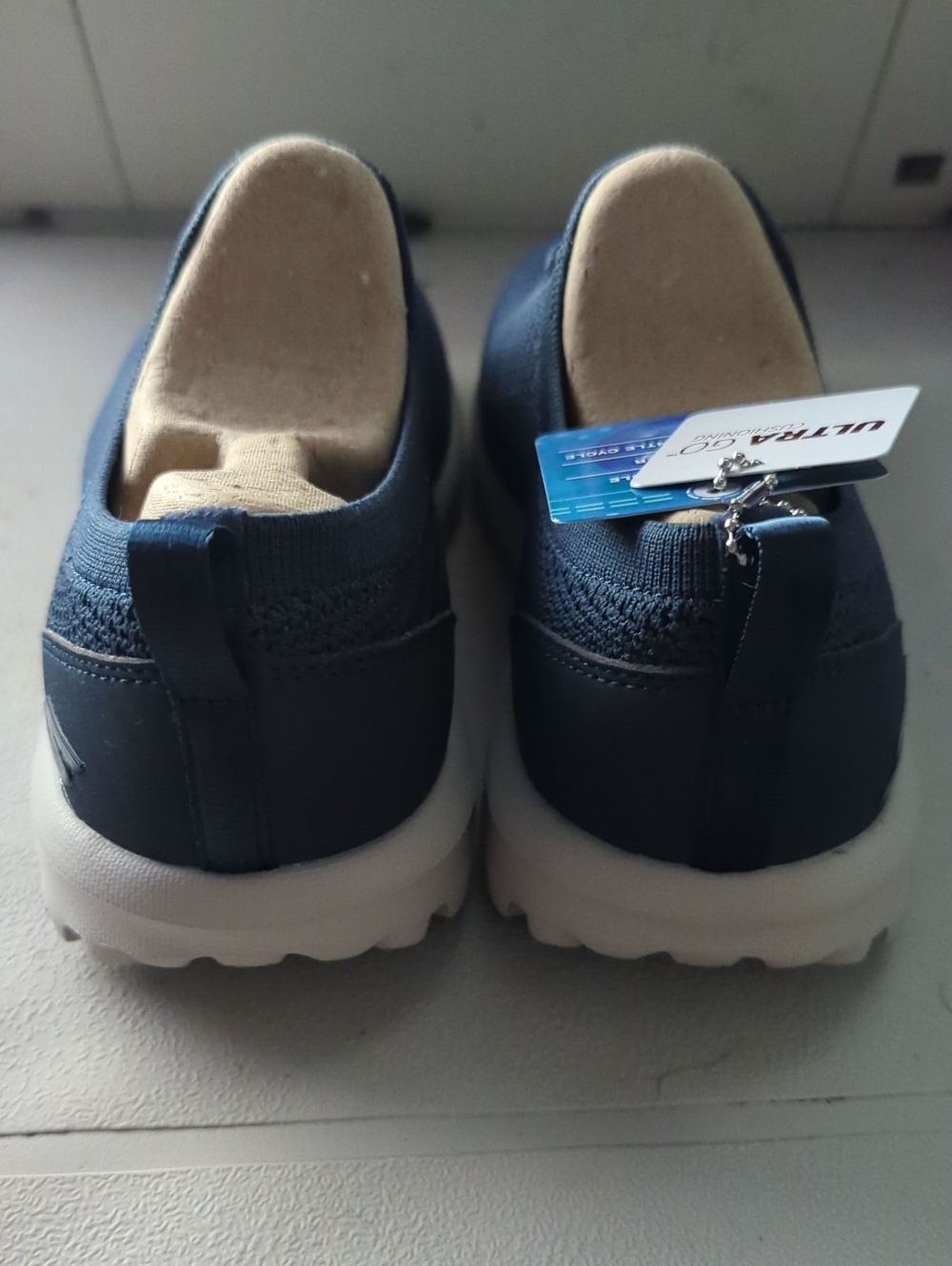 Sneakers - Picture 6 of 10